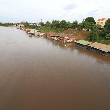 Little Jasmine By The River Phitsanulok Extérieur photo